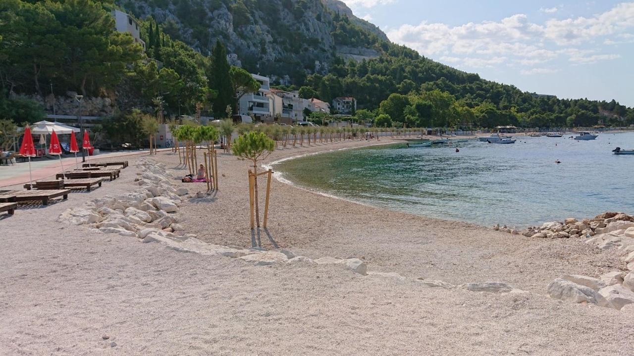 Apartment Sreta Omiš Esterno foto