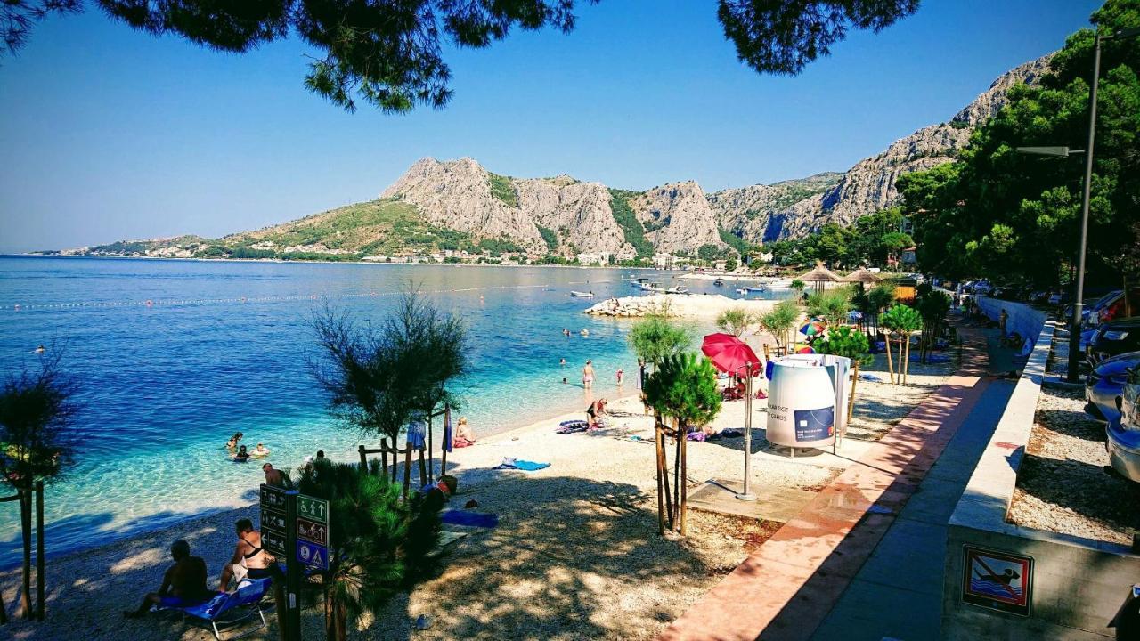 Apartment Sreta Omiš Esterno foto